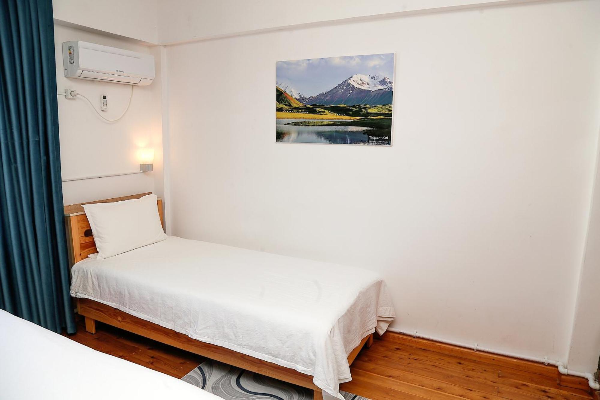 Hotel Good Night Jalal-Abad Extérieur photo