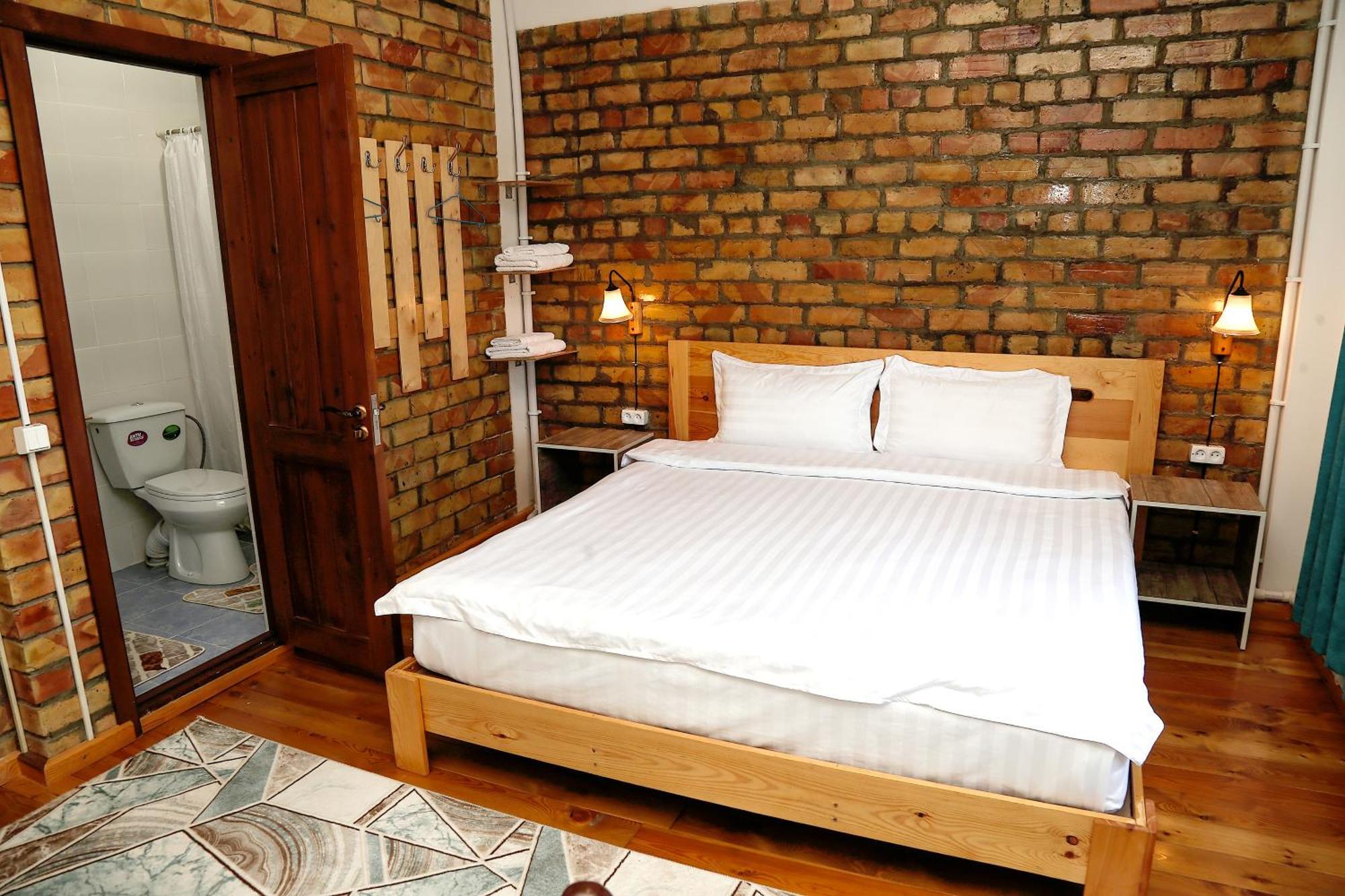Hotel Good Night Jalal-Abad Extérieur photo