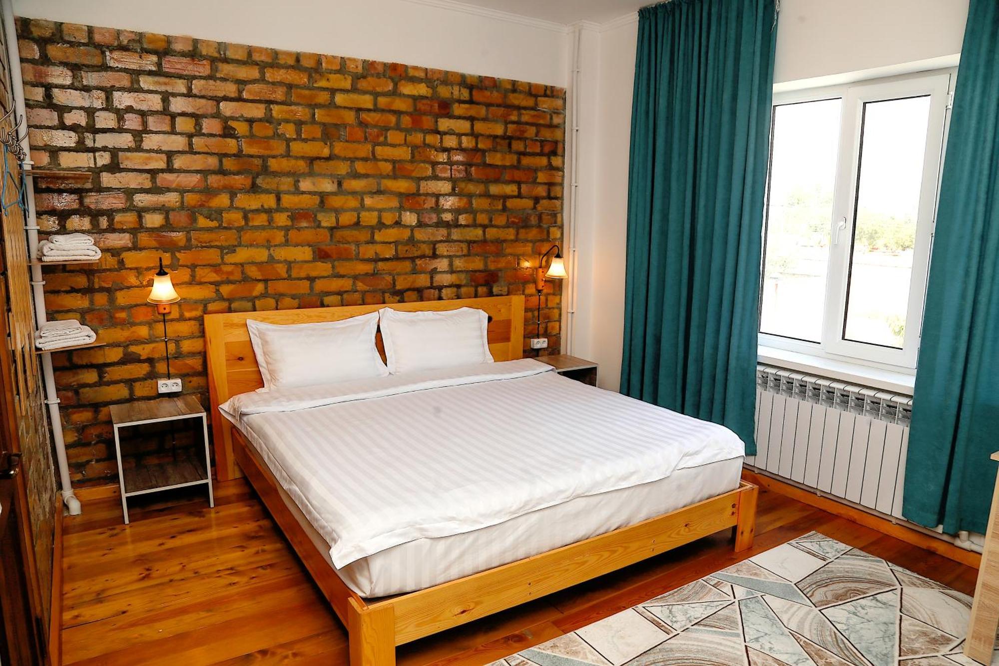 Hotel Good Night Jalal-Abad Extérieur photo