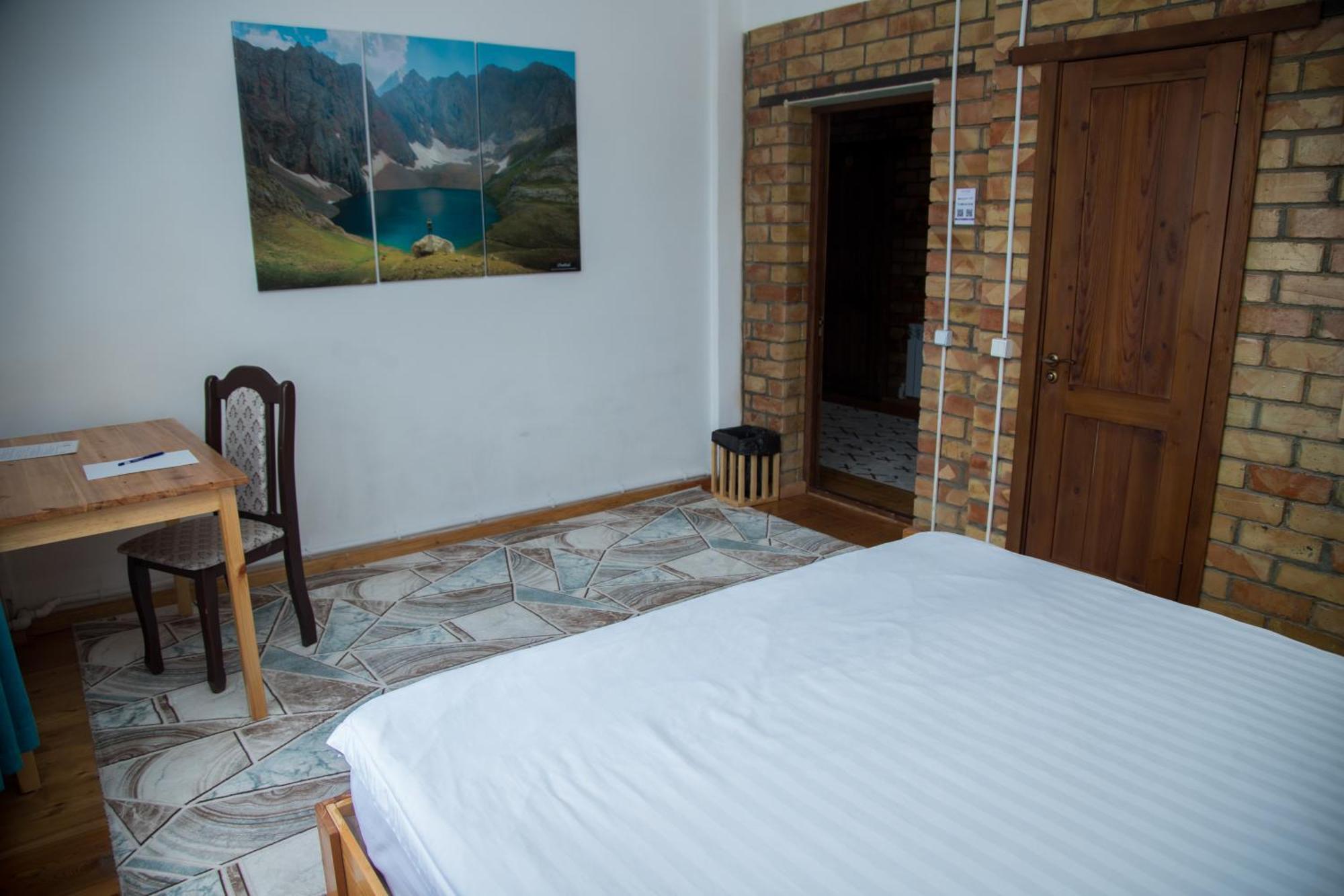Hotel Good Night Jalal-Abad Extérieur photo